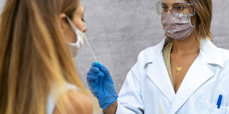 servicos-farmaceuticos-768×512